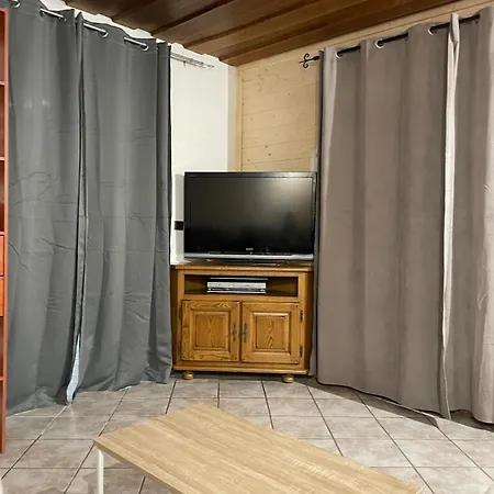 Maison De Avec Grand Terrain בית נופש אלברטוויל