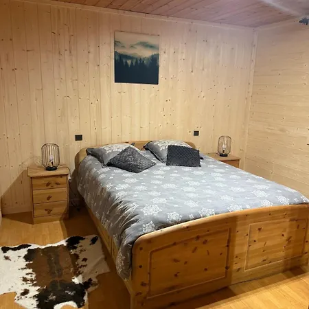 בית נופש Maison De Avec Grand Terrain אלברטוויל